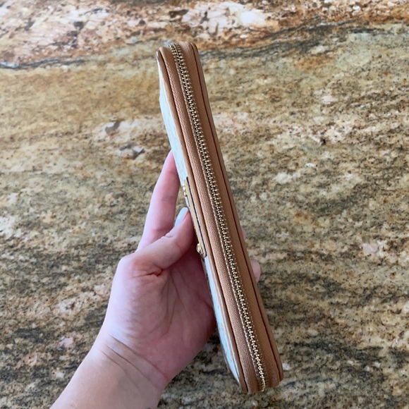 Michael Kors Brown Wallet - Picture 8 of 9